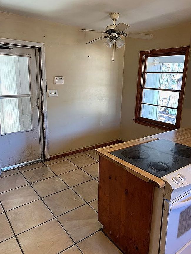 Image of 1448 Beaumont Dr