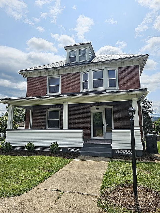 Photo of 298 Woodland Ave, Williamsport, PA