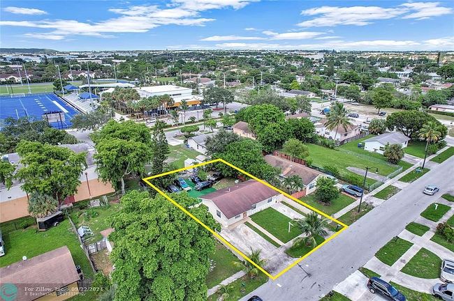 Image of 2731 Nw 9th St