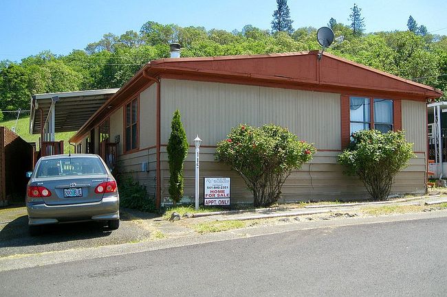 Photo of 115 Balder Ln, Roseburg, OR