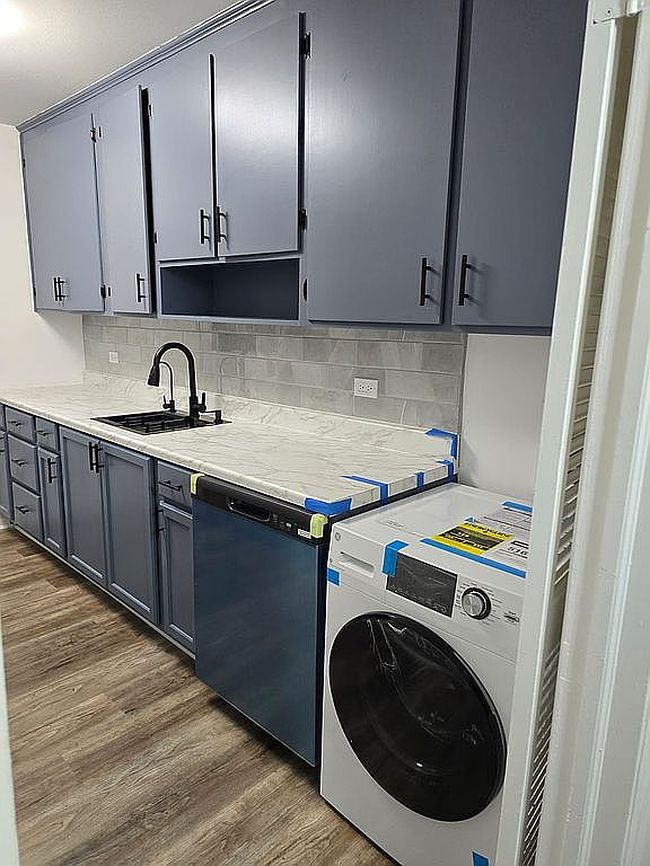 Photo of 101 Oxford Pl Apt 10, High Pt, NC