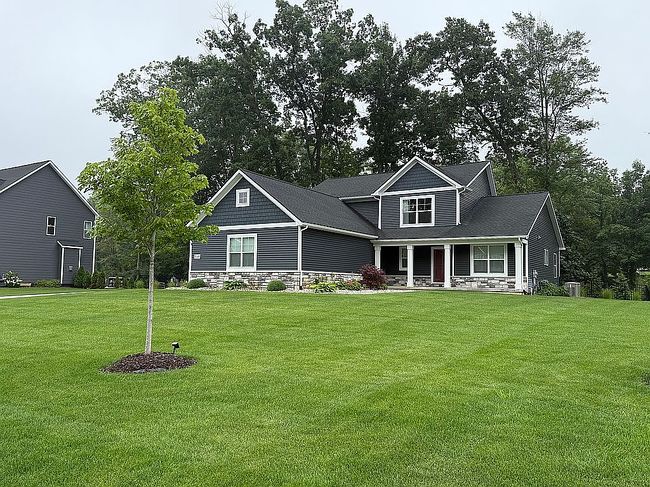 Photo of 9069 Fielding Dr, Brighton, MI
