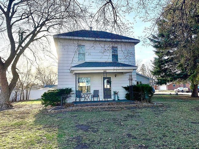 Photo of 1602 Redick Ave, Creighton, NE