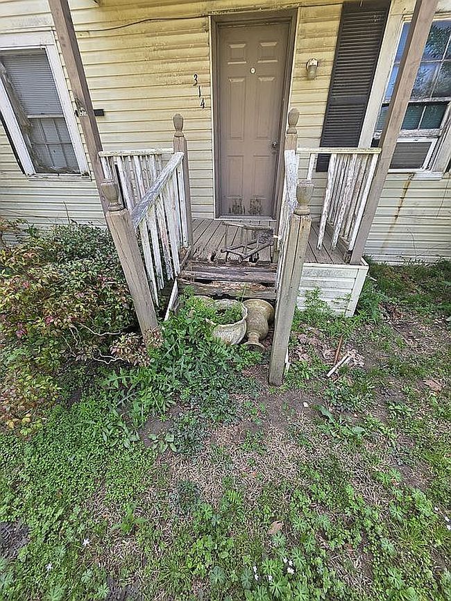 Photo of 171 Congress St, Joaquin, TX