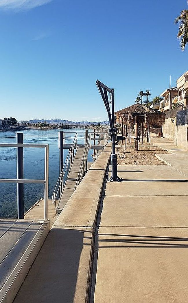 Image of 10649 S River Terrace Dr