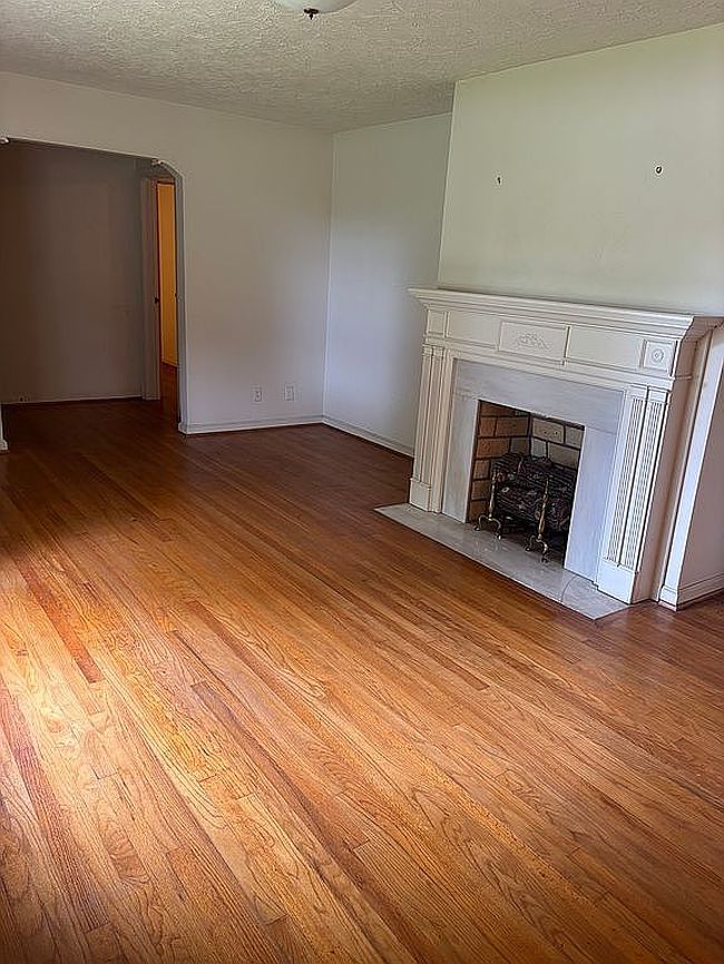 Photo of 4701 Summerville Rd, Phenix City, AL