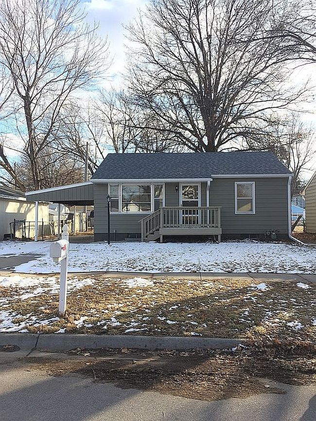 5125 Greenwood St, Lincoln, NE