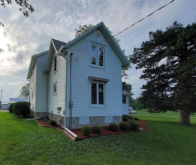 Photo of 925 N Center Ave, Galva, IL