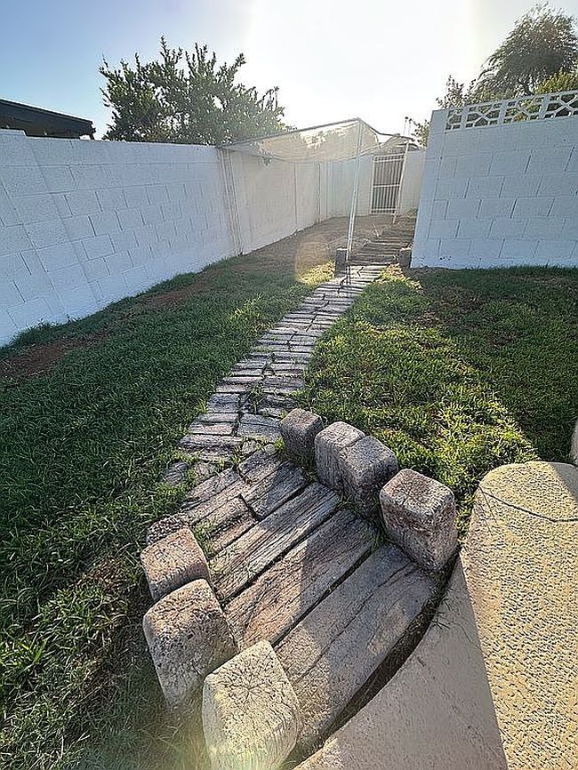 Photo of 1500 E Julie Dr, Tempe, AZ