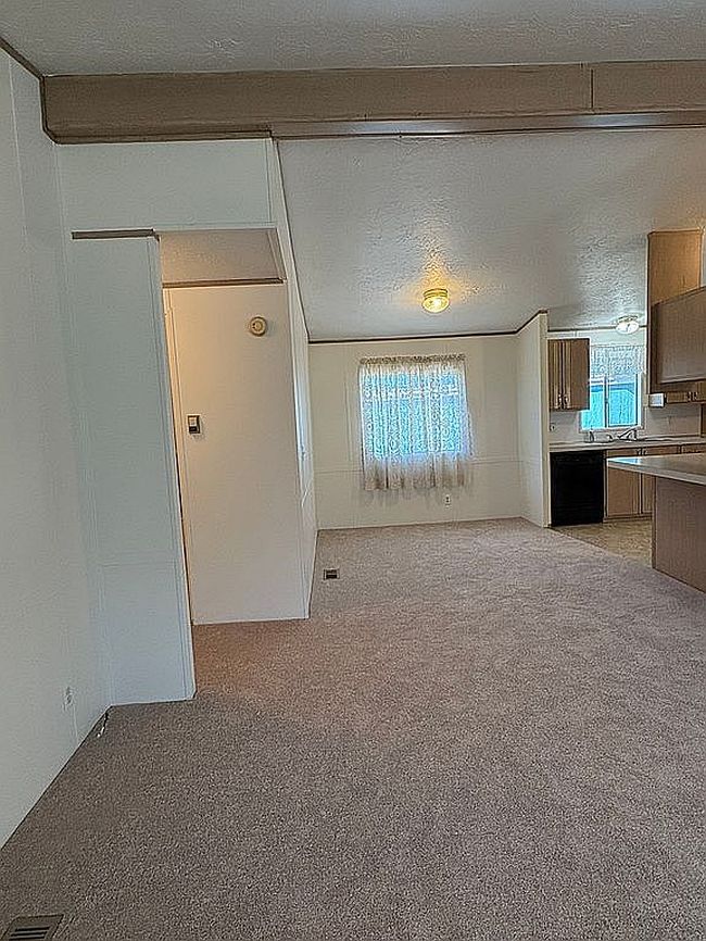 Photo of 3013 Surfwood Dr Ne, Salem, OR