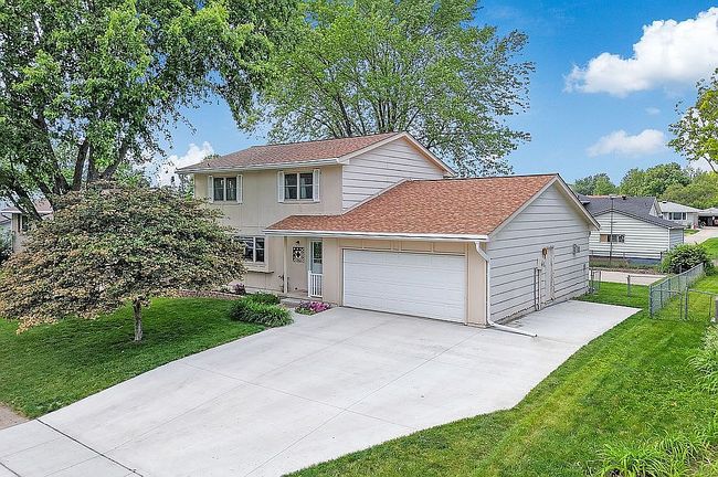 295 Corene Ave, Waukee, IA