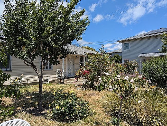 Image of 347 W Bissell Ave