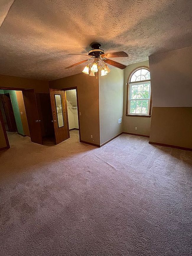 Photo of 9087 Stillwater Dr, Bradford, OH