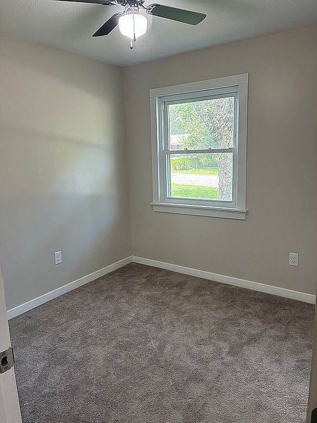 10763 Tarrytowne Rd, Louisville, KY