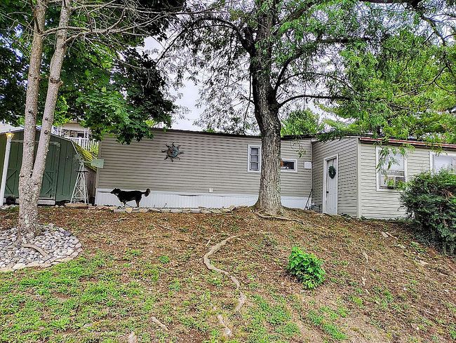 Photo of 6018 Ambler Ct, Slatington, PA