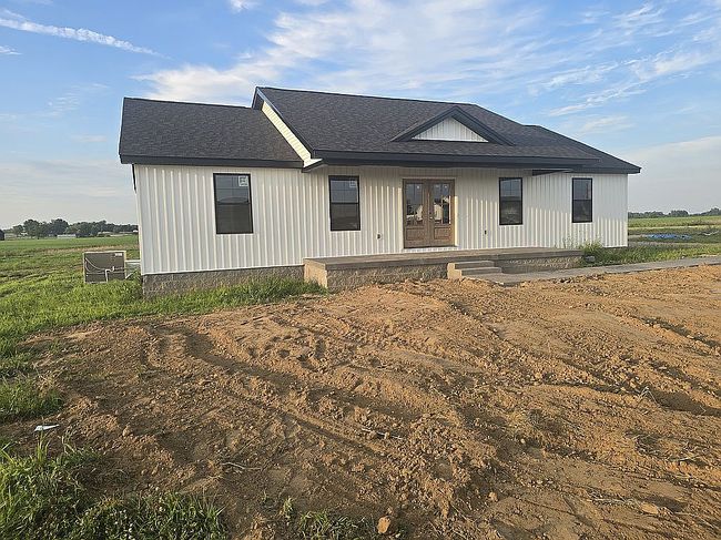 71 Bluegrass Ln, Harned, KY