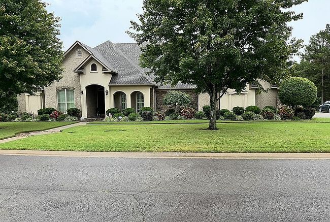 Image of 670 Huntington Ln