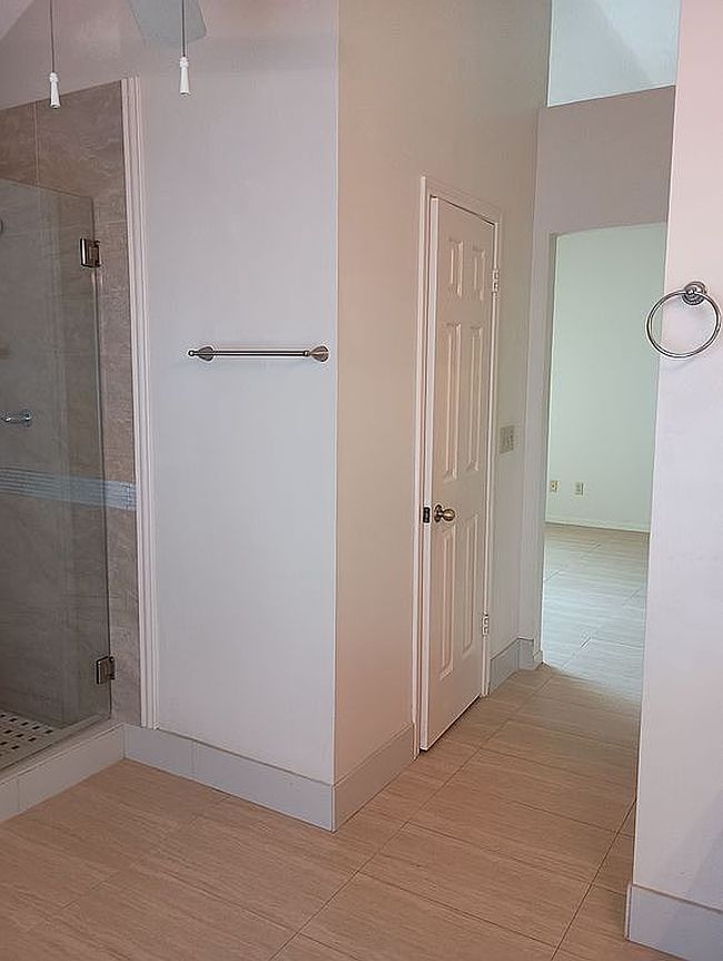 Photo of 2109 Galleon Dr, League City, TX