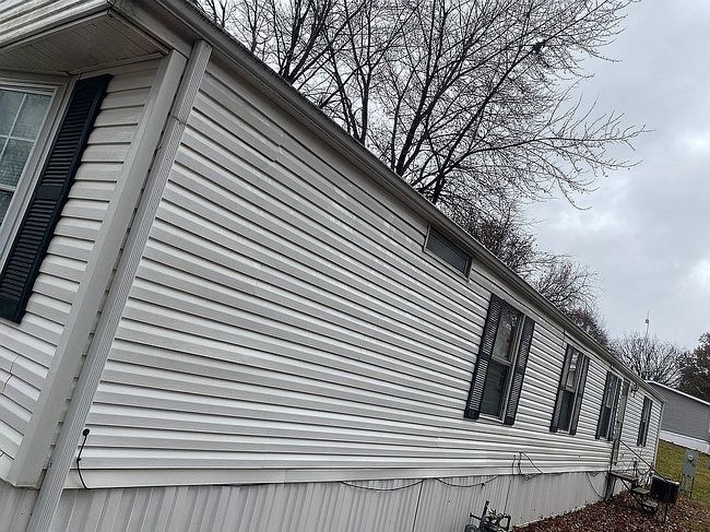Image of 415 Arapaho Dr