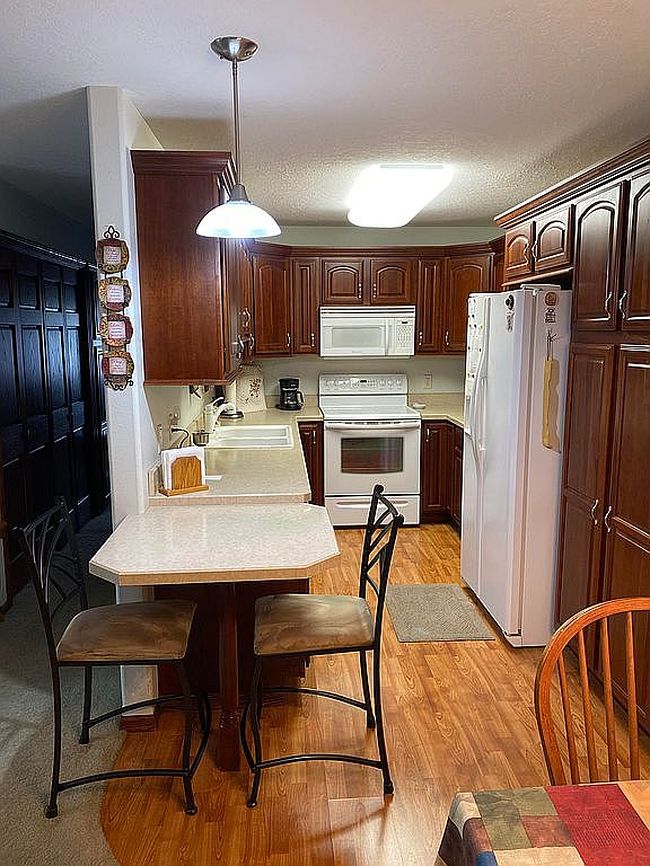 Photo of 924B 28th Ave Sw Unit 212, Minot, ND
