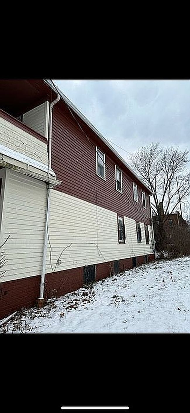 Image of 3396 E 142nd St