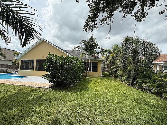 Photo of 524 Sw Crawfish Dr, Port Saint Lucie, FL