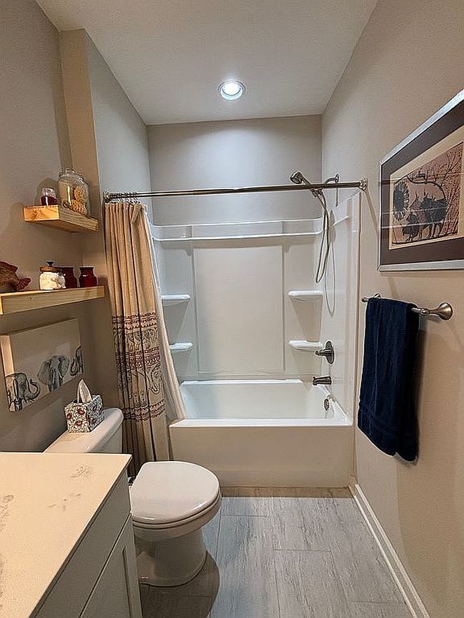 Photo of 125C Capital Ave #303, Mooresville, NC