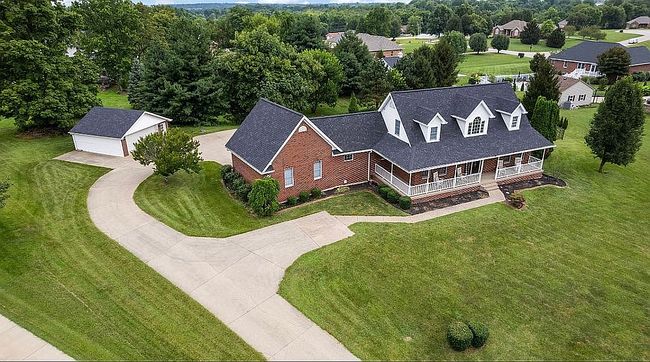 Photo of 5742 Hillside Cir, Georgetown, IN