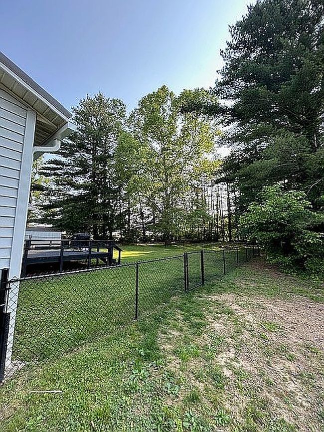 Image of 105 Pine Dr