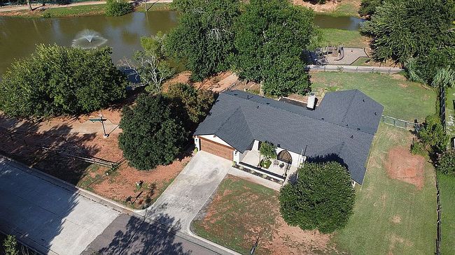 Photo of 424 N Mitchell Ter