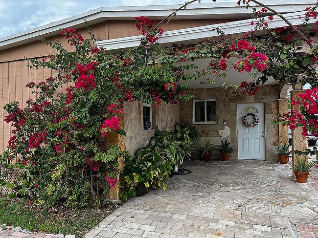 Additional photo 1 of property located at 1081 Sw 129th Ave #5