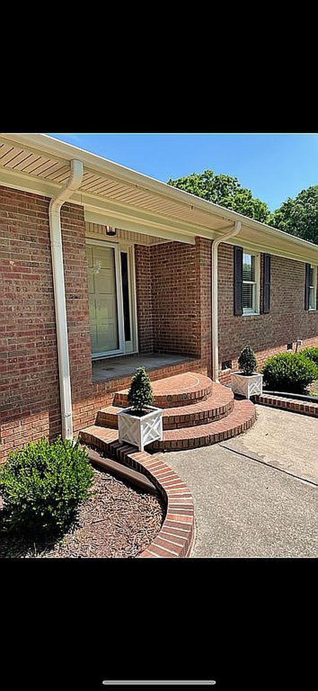 Image of 1515 Hasty Rd