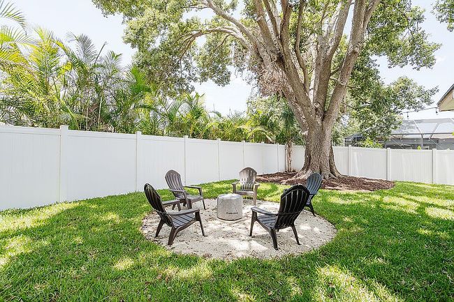 Image of 3920 Basswood Dr
