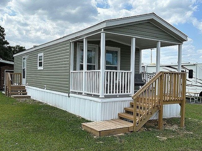 Preview of property located at 12645 Morning Dr Lot 287