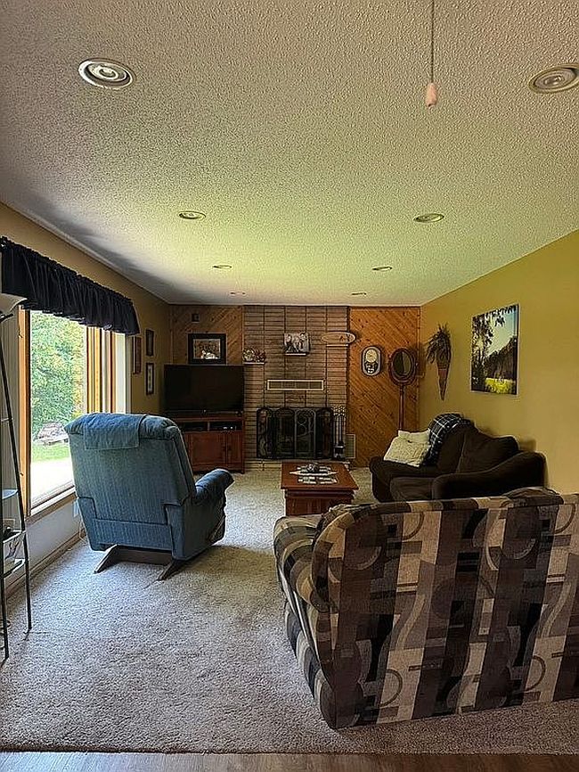 Photo of 1124 River Dr Ne, Red Lake Falls, MN