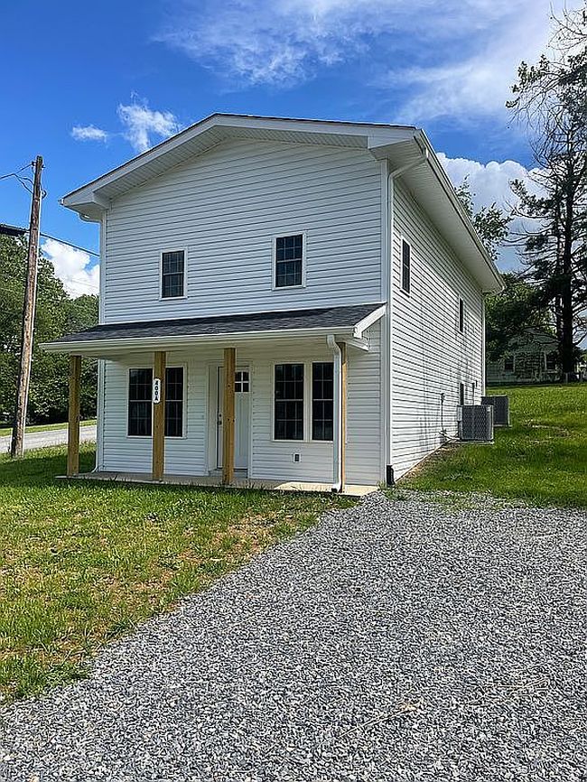 Image of 402 W Rock Rd