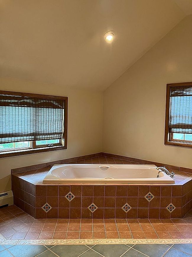 Photo of 20-22 N Belmont Cir N, Oneonta, NY