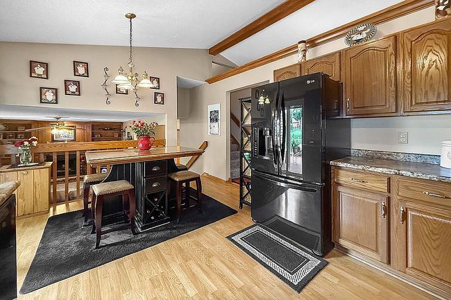 Photo of 4887 Ashley Park Dr, West Des Moines, IA