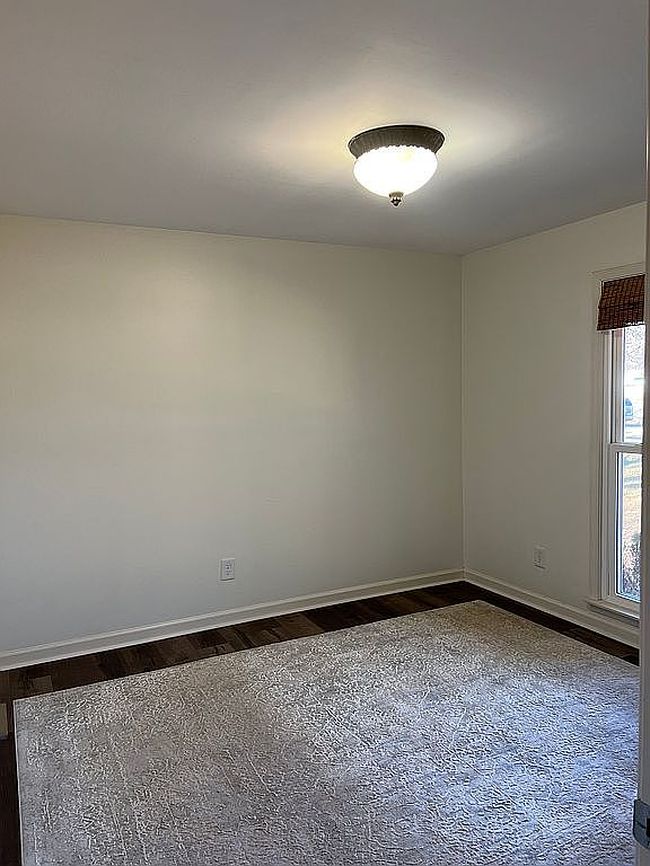 Image of 40 Plainsfield Pl