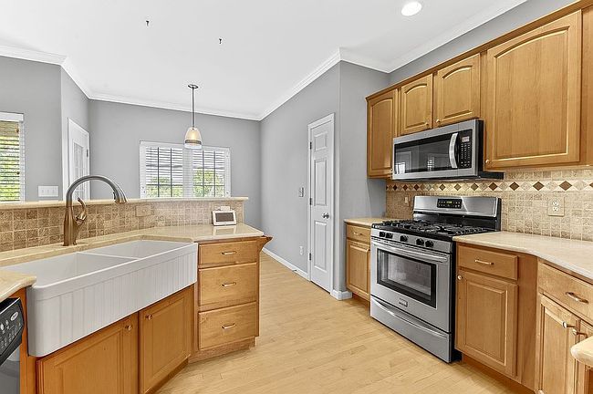 Photo of 86 Donegal Pl, Iowa City, IA