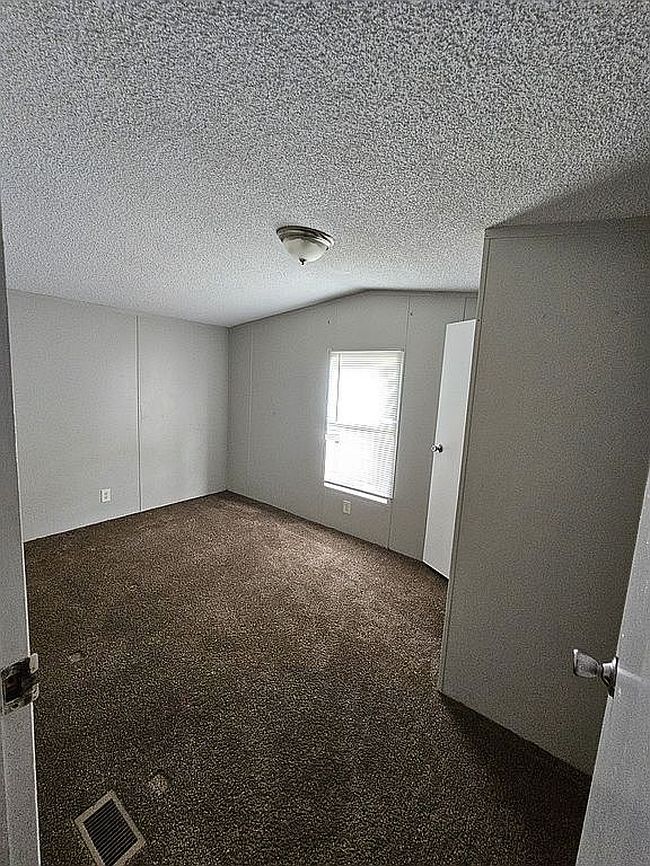 Photo of 664 Terry Ln, Jacksonville, NC