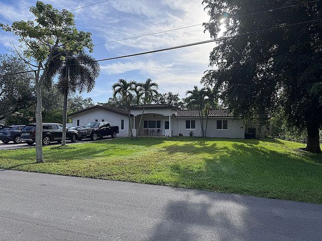 Photo of 3801 Sw 137th Ave
