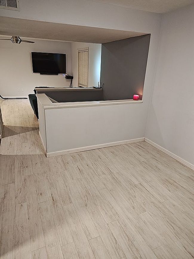 Additional photo 3 of property located at 6601 Park Ave Ne