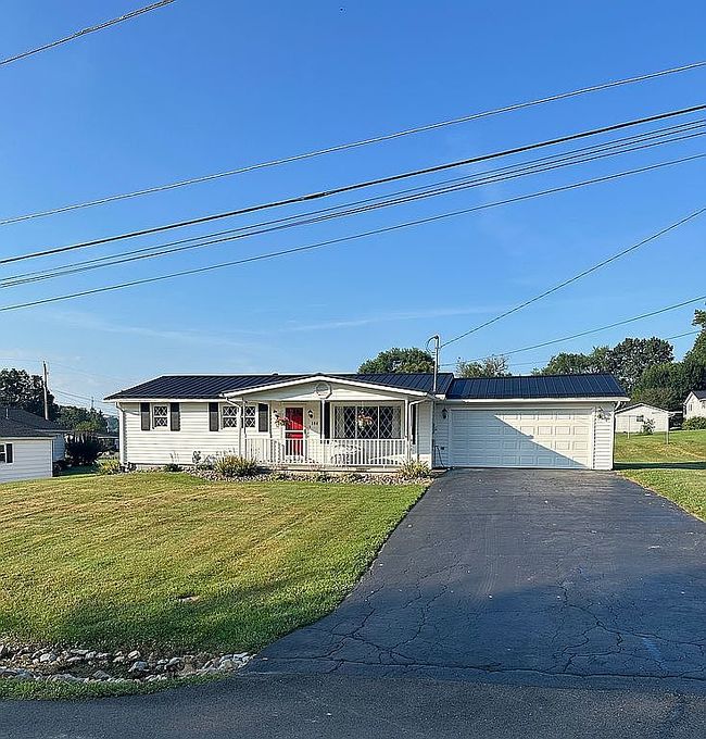 Photo of 108 Summit Dr, Zanesville, OH