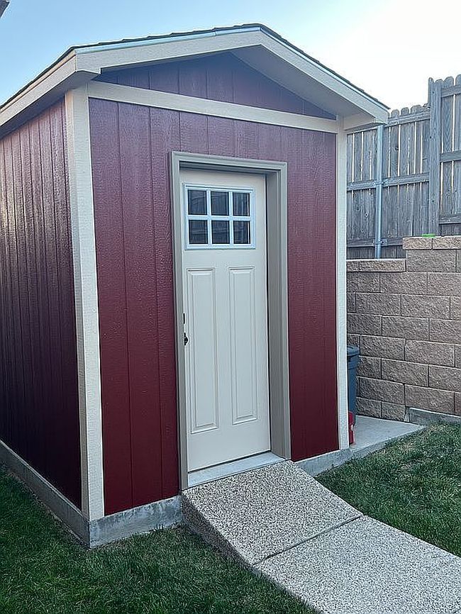 Additional photo 3 of property located at 907 Rosenda Ln