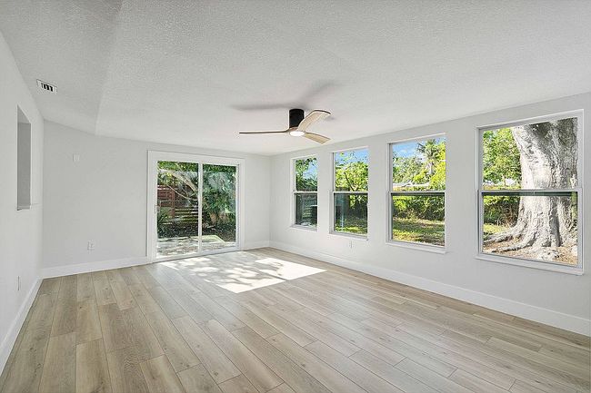 Image of 4970 Brookmeade Dr