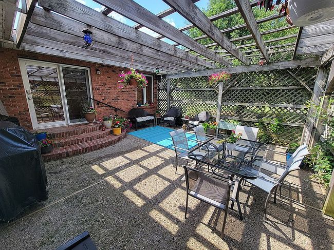 Photo of 602 E Shawnee Dr