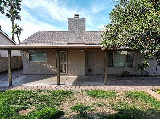 Image of 1043 E Jensen St
