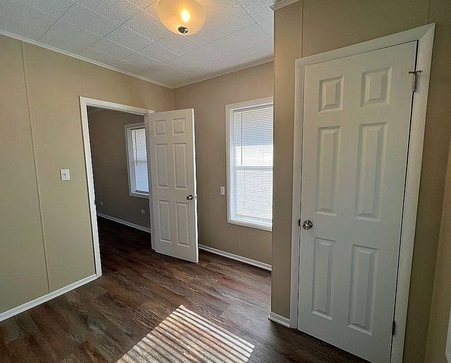 Photo of 610 5th St, Jennings, LA
