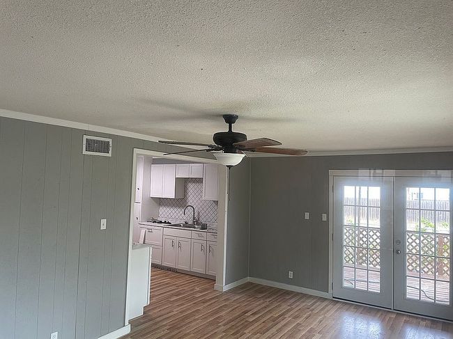 Additional photo 4 of property located at 2501 Forest Park Ave